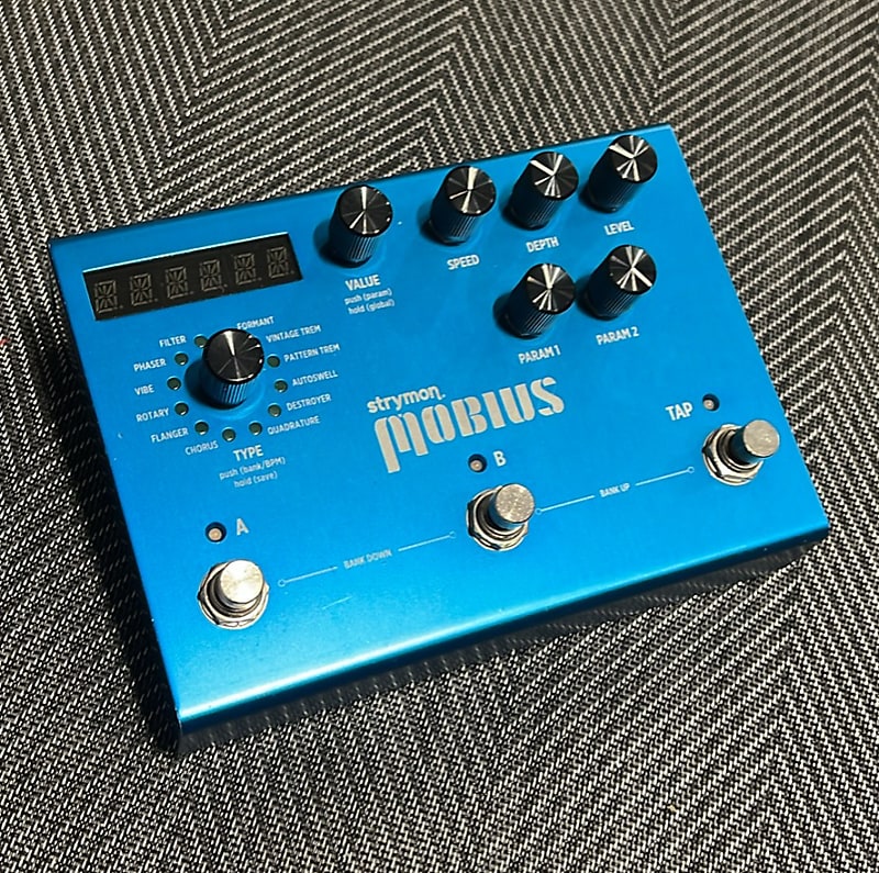 Strymon Mobius