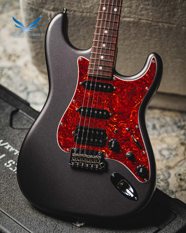 laidback ストラトタイプ mod james tyler風塗装 laidback ストラトタイプ mod james tyler風塗装 laidback