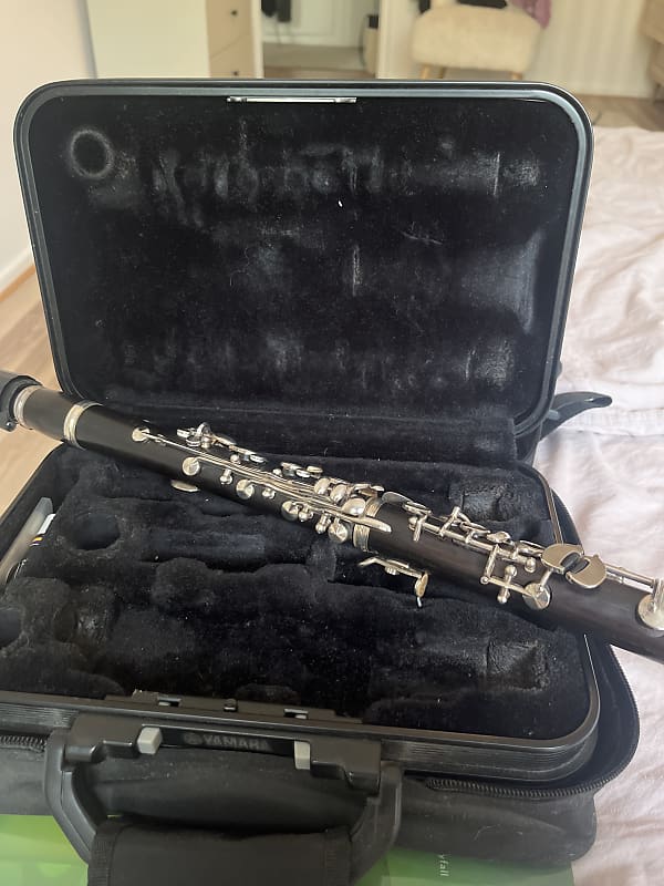 Yamaha YCL-457-20 Wooden Bb Clarinet with Case, Mouthpiece & Lyre – Made in Japan image 1
