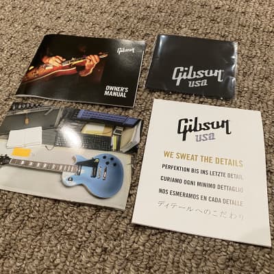 Gibson Les Paul Classic (2018) in Pelham Blue image 9