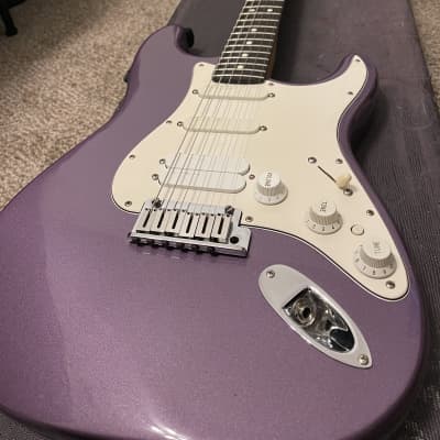 Fender Jeff Beck Artist Series Stratocaster with Lace Sensor Pickups 1993 - Midnight Purple image 2