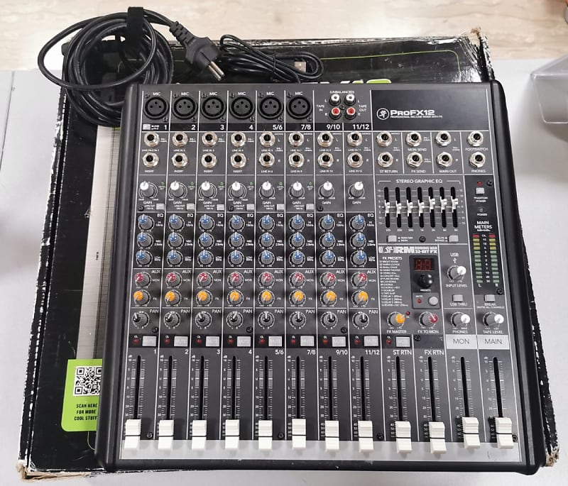 Mackie PRO FX12 Passive mixer 12 channels with DFX and USB
