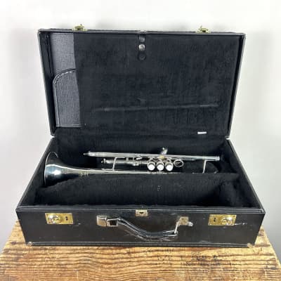 Getzen 907S Eterna Proteus Bb Trumpet w/ Original Hardcase and Care Manual image 13