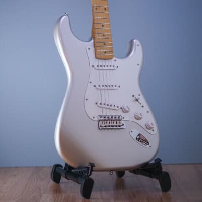 Fender H.E.R. Stratocaster Chrome Glow DEMO image 1