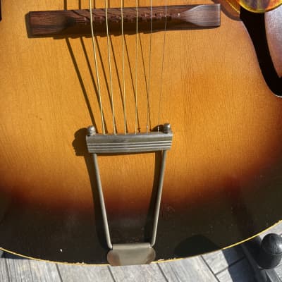 Montgomery Ward Gibson arch top copy 1930s-1950s - Tea burst image 3