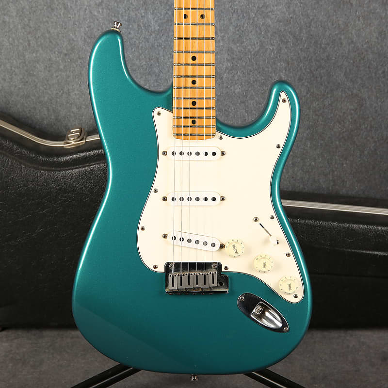 Fender American Standard Stratocaster with Matching | Reverb UK