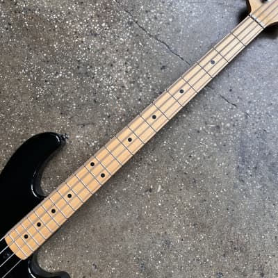 Lakland Skyline Series 44-02 Maple Fretboard 2006 - Black image 8
