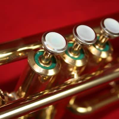 Selmer Paris Lightweight ML Bore 1968 Bb trumpet- Lacquered Brass image 5