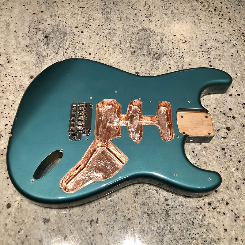 '80 Fender JAPAN ST62ボディ Fender Japan ST-62 Stratocaster Body Black | eBay