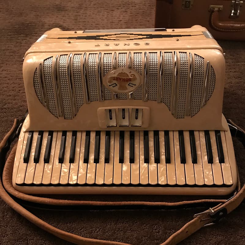 Very Rare Vintage Sonart Accordion Made in Italy 120 Bass Reverb