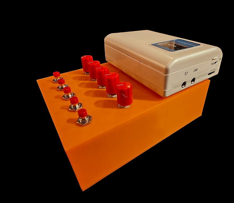 Phatronics Lofiatron Cassette / Sampler / synth / Keyboard Reverb UK