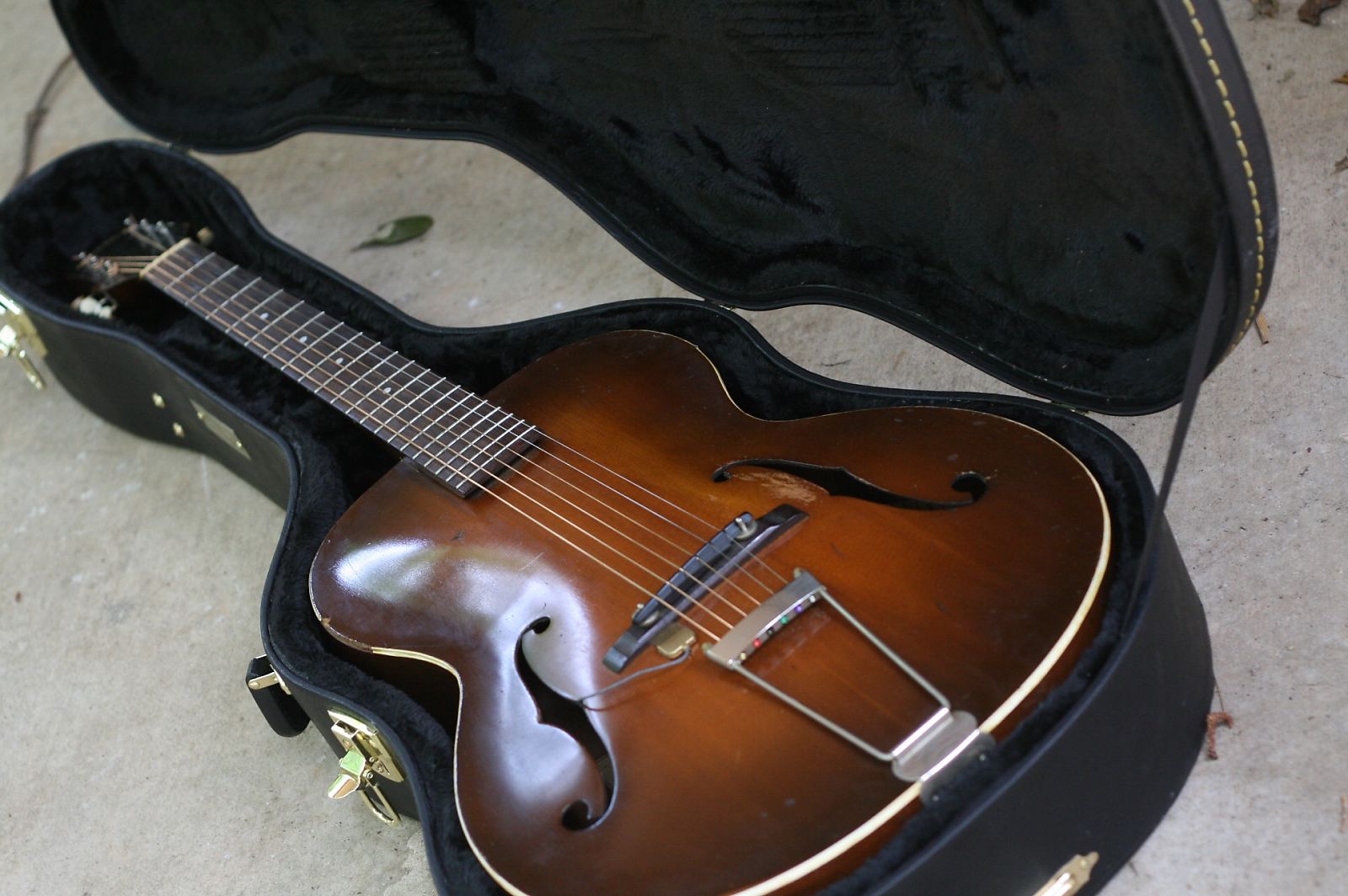 1935 epiphone outlet olympic