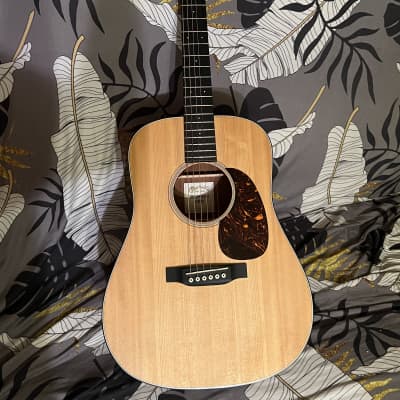 Martin Dreadnought Junior Sapele DJR2: All Solid Woods! FREE strap