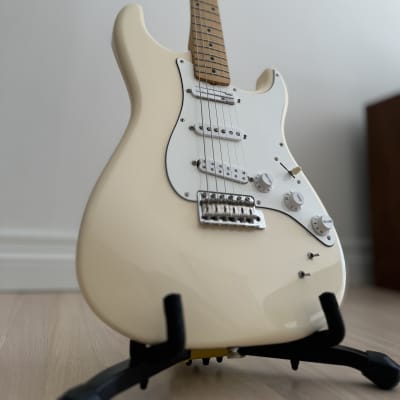 Fender Ed O'Brien Artist Series Signature EOB Stratocaster 2018 - Present - Olympic White image 9