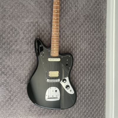 Fender Player Jaguar HS with Pau Ferro Fretboard 2018 - Present Black image 10