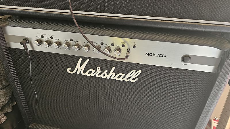 Marshall MG Carbon Fiber MG30CFX 2-Channel 30-Watt 1x10