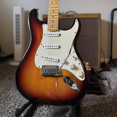 Fender American Standard Stratocaster 2010 - Sunburst | Reverb