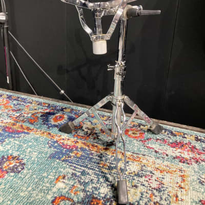 DW - 5000 Series, Heavy Duty Snare Drum Stand image 1