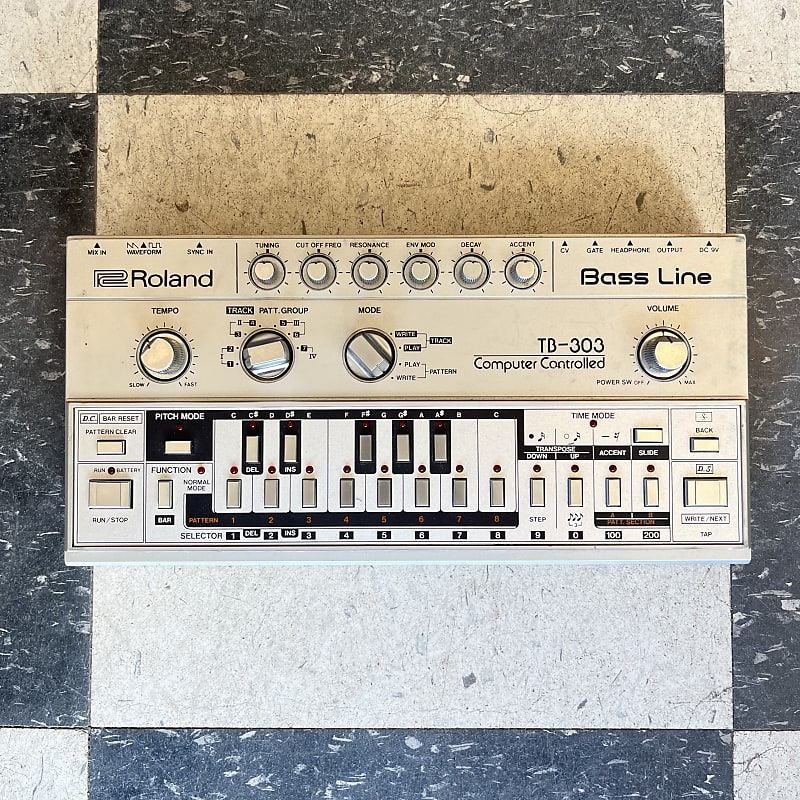 Roland TB-303 Bass Line Synthesizer Module