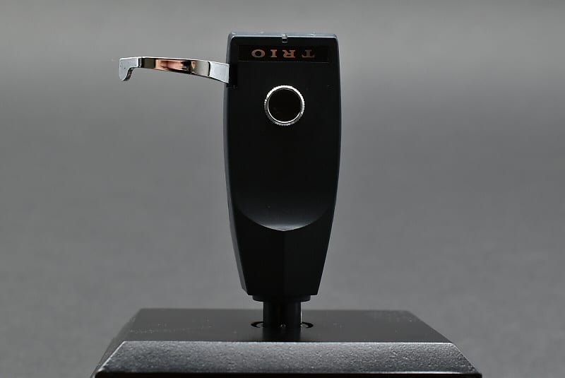 TRIO KENWOOD Headshell shell  12.2g  /  01  			