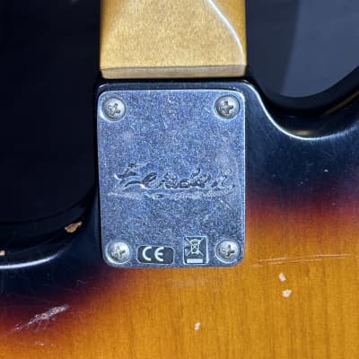 + Video Fender 2014 Kurt Cobain Roadworn Jaguar Sunburst Guitar + Case + Book - Nirvana image 18