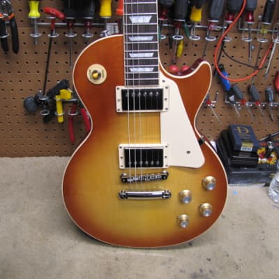 Gibson Les Paul Standard '60s 2022 - UNburst - Les Paul Standard 60s - NOS Never Retailed - You will be the 1st owner image 1