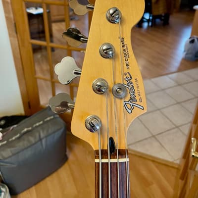 Fender Standard Precision Bass 1991 - 2008