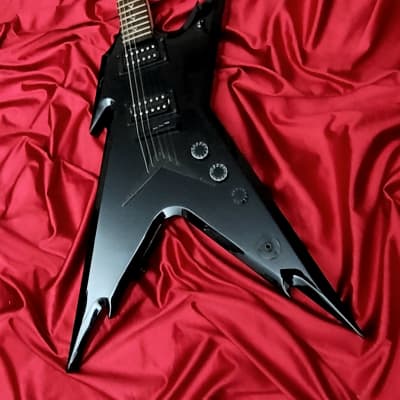 Dean Dime razorback  !! With case like new !! $600 or best offer !! image 3