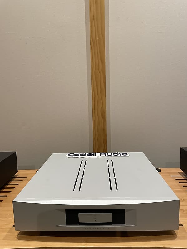 Linn Akurate 2200 (Floor Demo &amp; Full Warranty)  			
