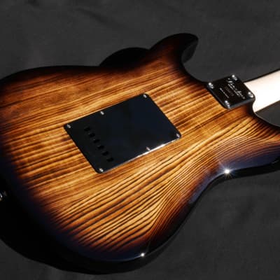 Bacchus G Studio Burnt Ash Black Hand Made Japan Craft Series Stratocaster Strat Type imagen 5