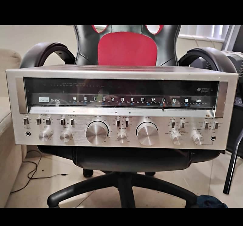 Sansui G-5700 1979-1980 - Wood Grain  			