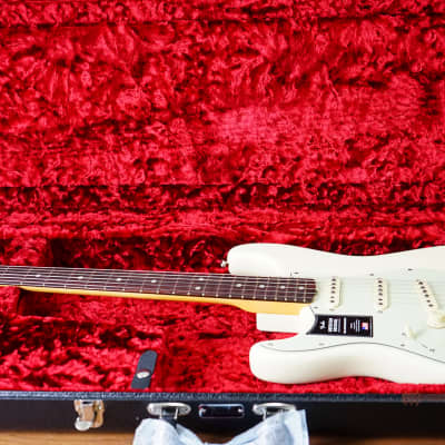 Fender American Original '60s Stratocaster Left-Handed with Rosewood Fretboard - Olympic White image 17
