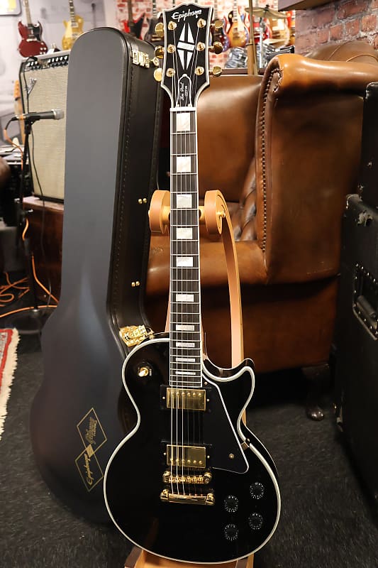 ね*ね様 Epiphone Les Paul Custom by Gibsonオ Epiphone The Iconic
