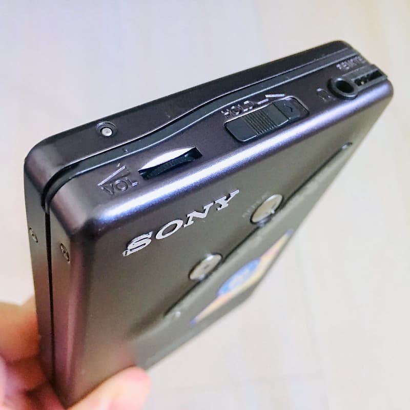 Sony WM-EX677 Walkman Cassette Player, Excellent Purple Shape !! Tested &  Working !!