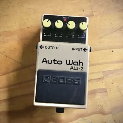 Boss AW-2 Auto Wah | Reverb