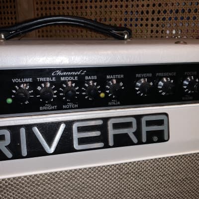 Rivera Venus 6 1x12" 35-watt Tube Combo Amp Approx 2010 Pearl White with vintage gold grille image 4