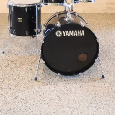 Yamaha 4pc Tour Custom Maple Drum Kit Set Piano Black 22/16/12/10"