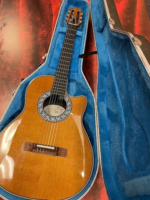 Ovation 1863 Classical Acoustic Electric Guitar (Carle Place