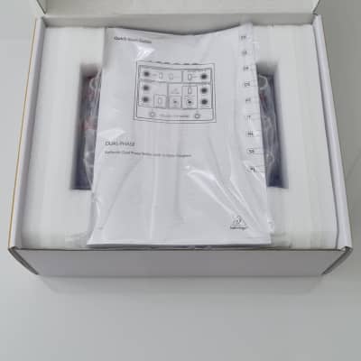 Behringer Bi-Phase 2022 - Blue / White image 3