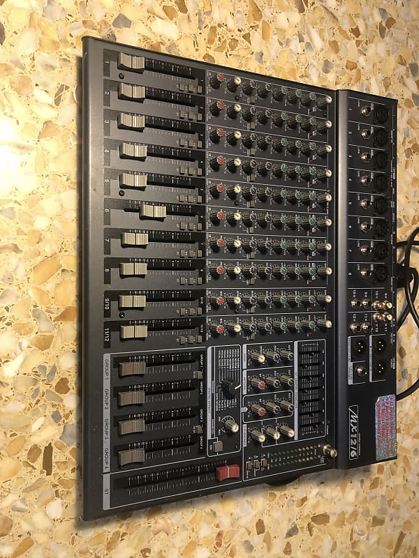 Table de Mixage Yamaha MX 12/6 + BBE 462 Monté Rack EMS