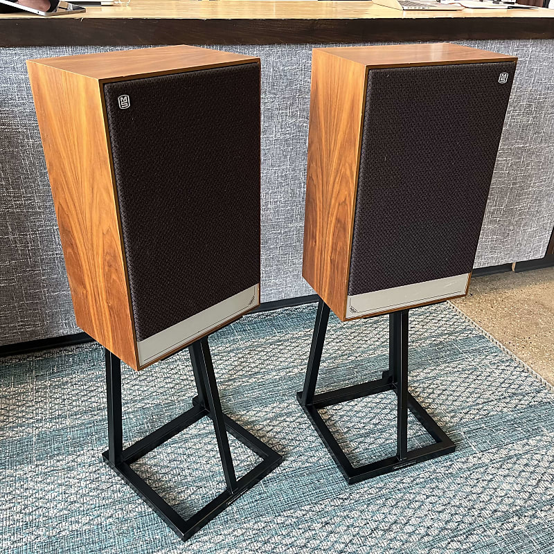 Mordaunt-Short Pageant Series 2 Speakers w/ matching stands  			