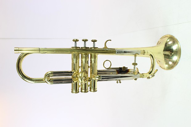 Vito trumpet top