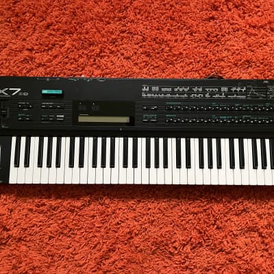 Vintage Yamaha DX7 II-D FM Synthesizer 1980s - Black