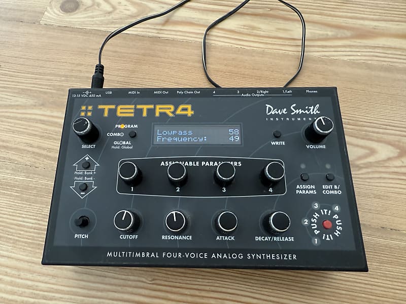 Dave Smith Instruments Tetra Desktop 4-Voice Polyphonic