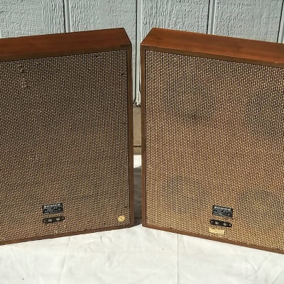 Pair of Vintage Sonics AS-61, 2 way 5 Speakers System By Pioneer