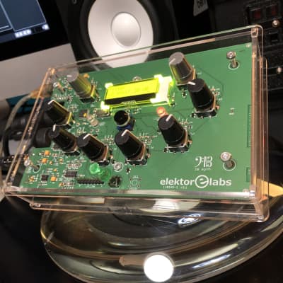 Elektor Labs J2B 9bit synthesizer midi / Soulsby Atmegatron clone image 1