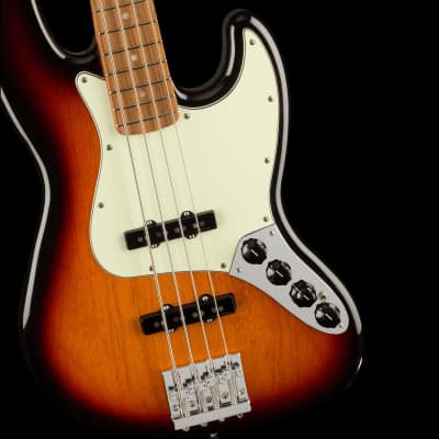Fender Player Plus Jazz Bass Pau Ferro Fingerboard 3-Color Sunburst image 2