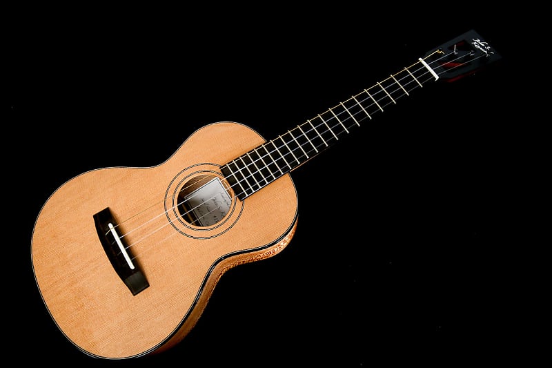 Custom Kinnard "Thinline" Tenor Ukulele Reverb