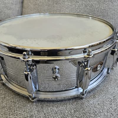 Slingerland 5x14 10 lug brass radio king snare drum 1965 - Chrome image 6
