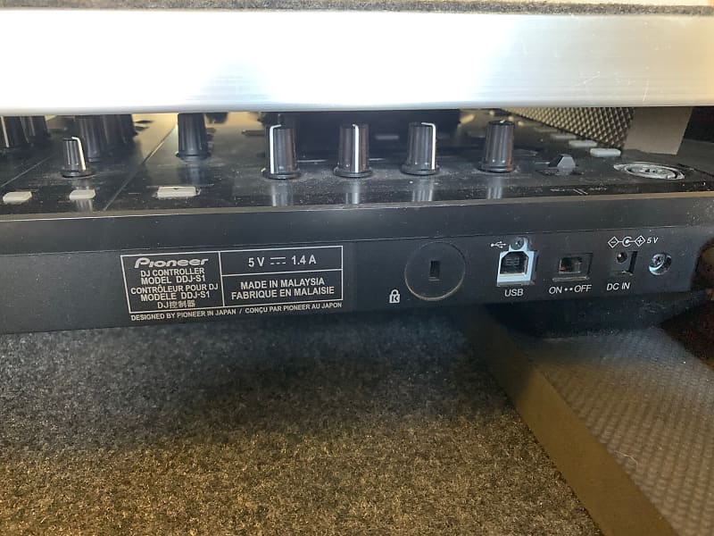Pioneer DDJ-S1 MIDI Mixer/Controller with Case | Reverb